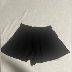 Hollister black flowy shorts